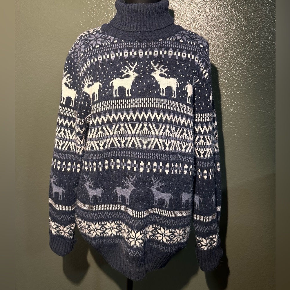 Turhan Winter Sweater Size Large